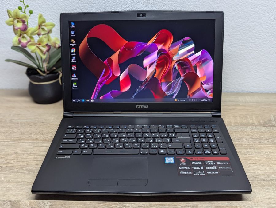 Ноутбук Б/В MSI MS-GL62 6QF, Intel Core i5-6300HQ, DDR4 16 GB, SSD 256GB + SSD 500GB, GTX 960M 2Gb, Full HD