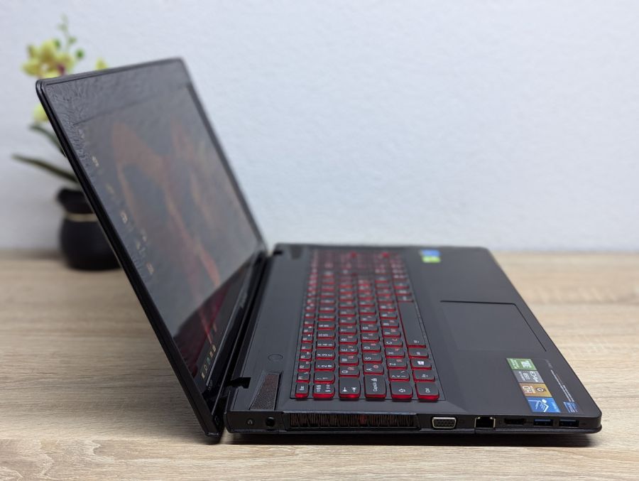 Ноутбук Б/В Lenovo IdeaPad Y510P, Intel Core i7-4700MQ, DDR3 16 GB, SSD 256GB, GeForce GT 755M 2Gb, 15" Full HD