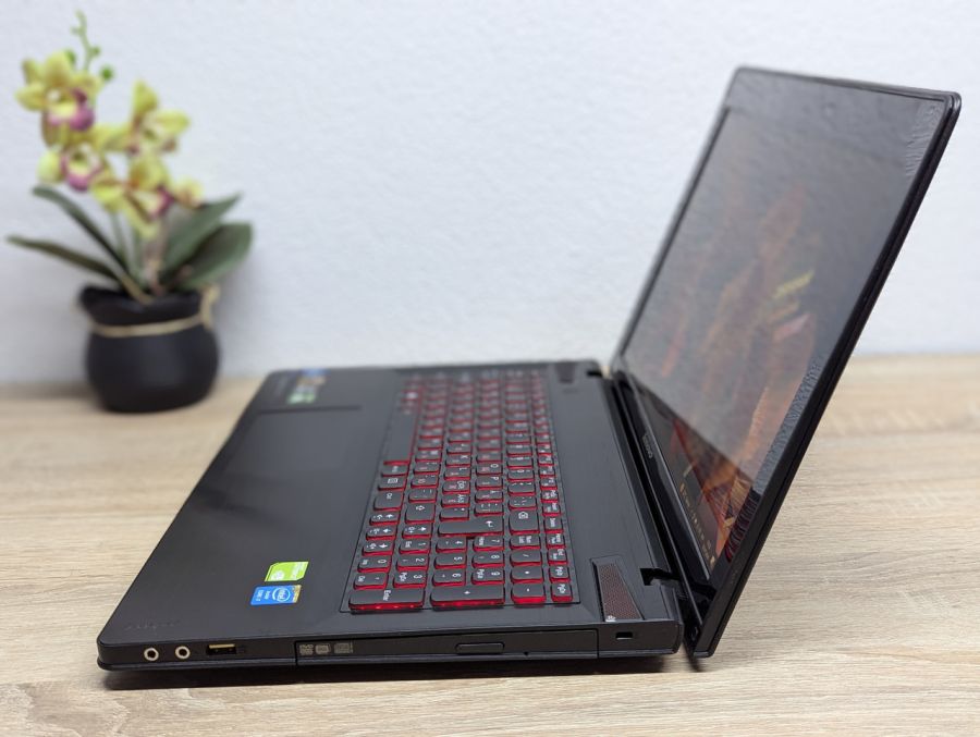 Ноутбук Б/В Lenovo IdeaPad Y510P, Intel Core i7-4700MQ, DDR3 16 GB, SSD 256GB, GeForce GT 755M 2Gb, 15" Full HD [ProductHub SKU L618]