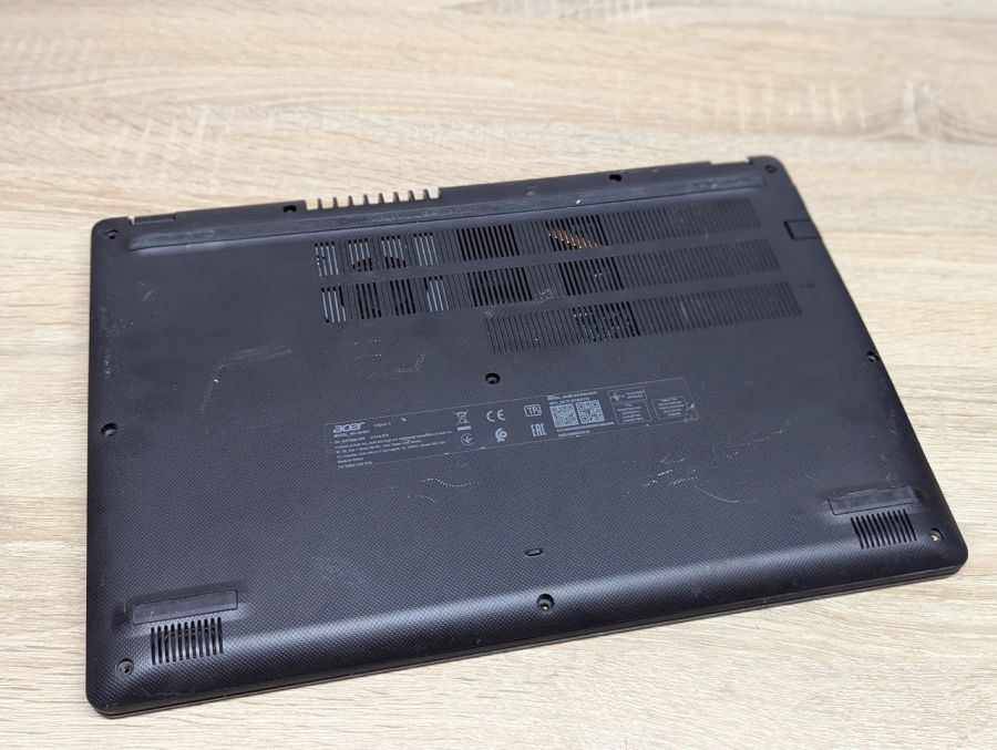 Б/В Ноутбук Acer Aspire 3 під розбір або відновлення [ProductHub SKU Acer192]