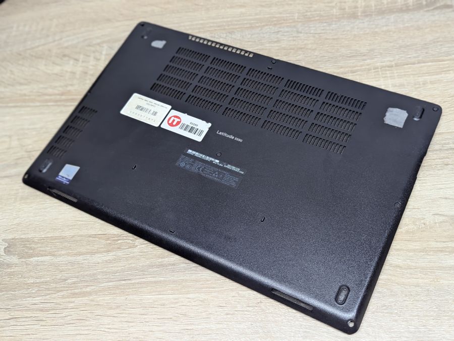 Б/В Піддон для ноутбука Dell Latitude 5590