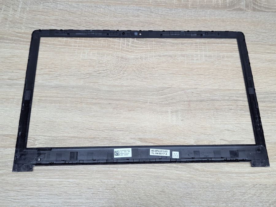 Б/В Рамка дисплея для ноутбука Dell Inspiron 15 3565\3567,Dell Vostro 15 3568,3565,3562,3561