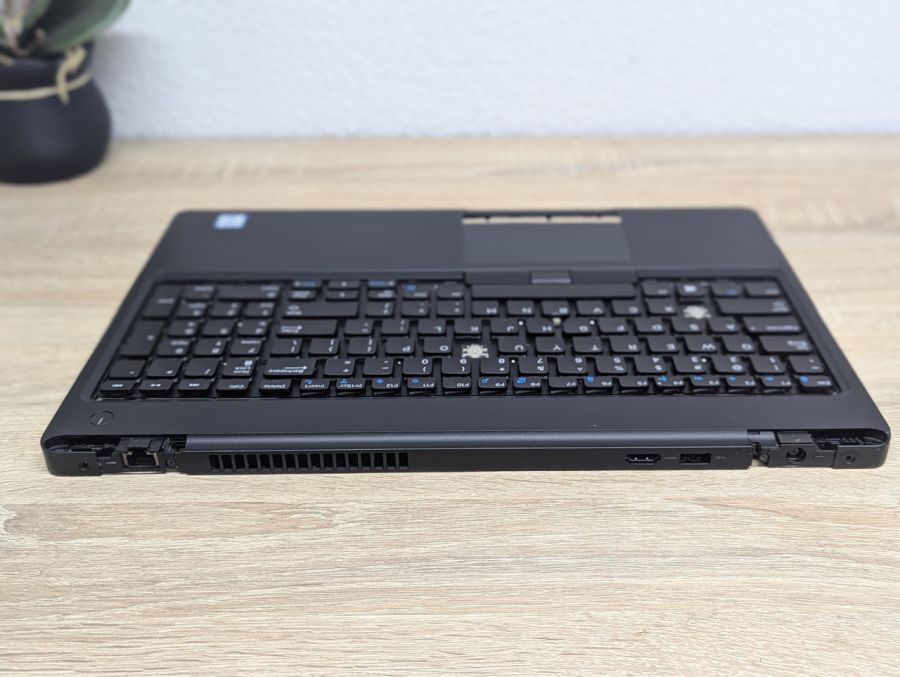 Б/В Топкейс з клавіатурою+материнська плата i5-8Gen для ноутбука Dell Latitude 5590