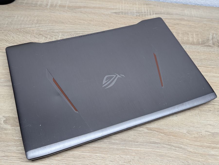 Ноутбук Б/В ASUS Strix ROG GL702V, Intel Core i7-7700HQ, DDR4 16 GB, SSD 256GB + HDD 1TB, NVIDIA GeForce GTX 1070 4Gb, Full HD