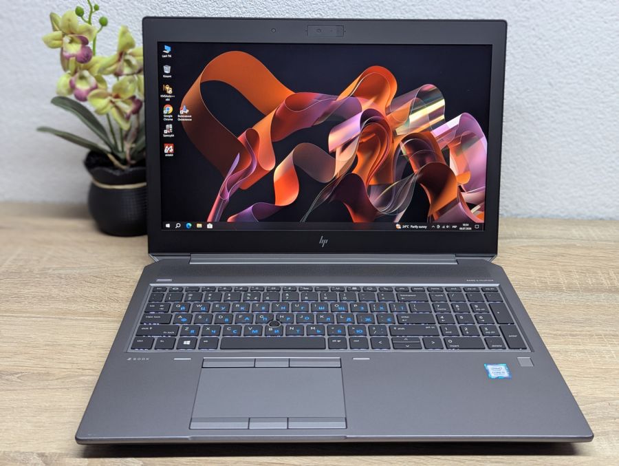 Ноутбук Б/В HP ZBook 15 G5, Intel Core i5-8300H, DDR4, SSD 1TB + HDD 500GB, NVIDIA Quadro P1000, 15.6" Full HD