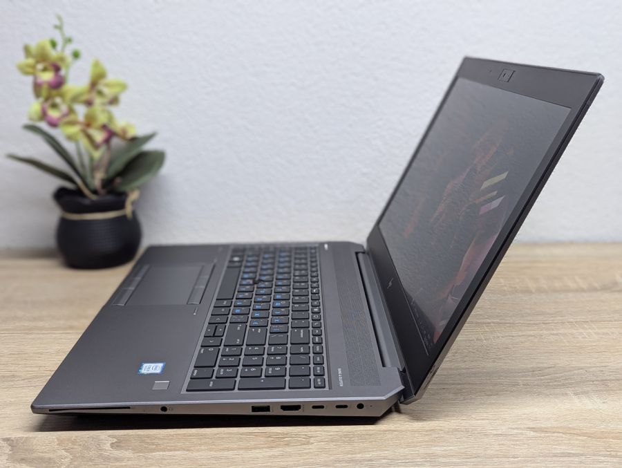 Ноутбук Б/В HP ZBook 15 G5, Intel Core i5-8300H, DDR4, SSD 1TB + HDD 500GB, NVIDIA Quadro P1000, 15.6" Full HD