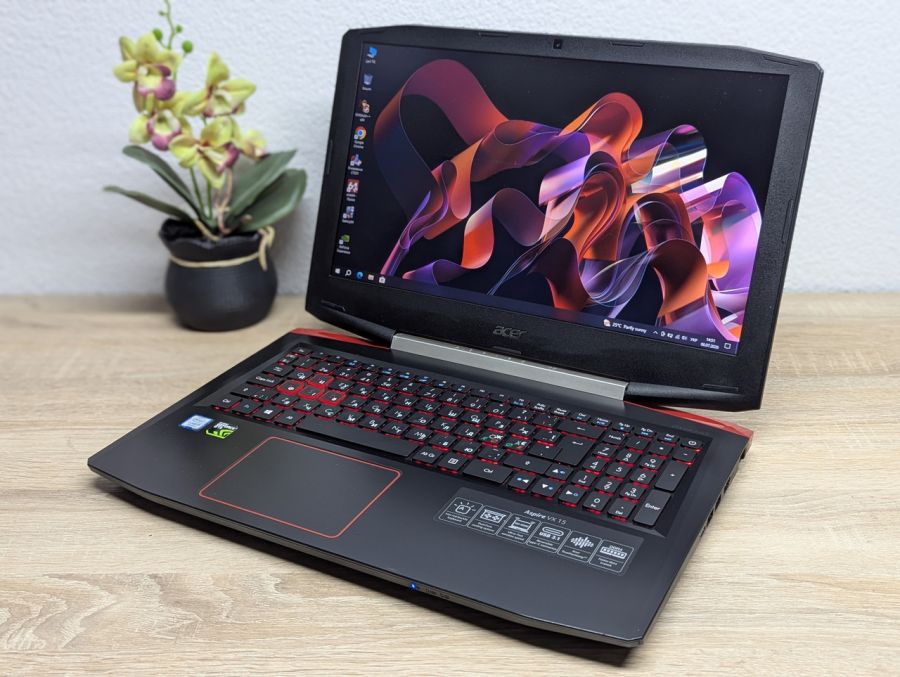 Ноутбук Б/В Acer Aspire VX5-591G, Intel Core i5-7300HQ, DDR4 16 GB, SSD 256GB + SSD 500GB, GTX 1050 4Gb, 15.6" Full HD