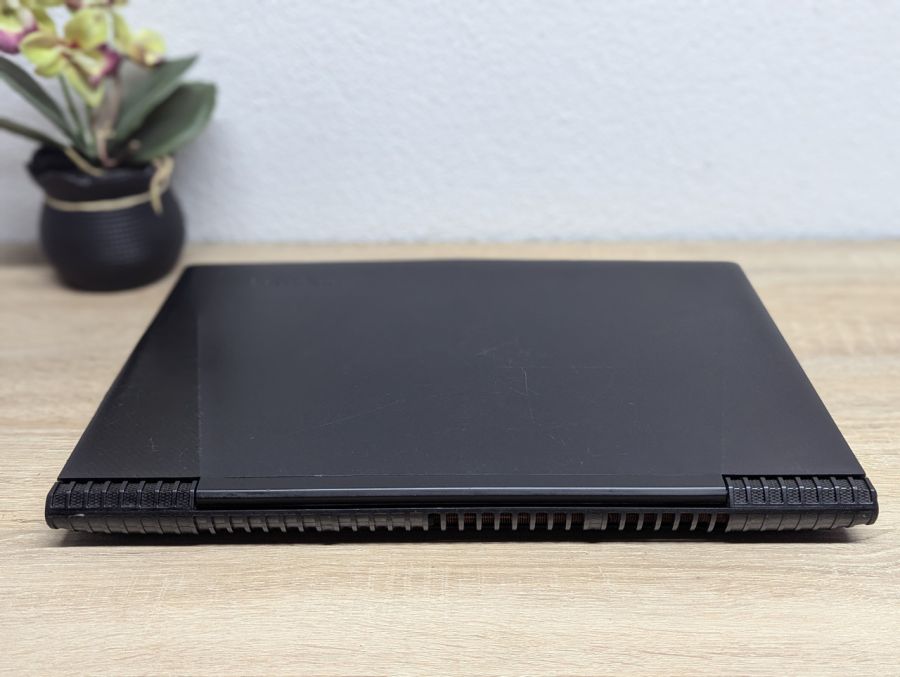 Ноутбук Б/В Lenovo Legion Y520-15IKBN, Intel Core i5-7300HQ, DDR4 16 GB, SSD 256GB, NVIDIA GeForce GTX 1060 3Gb, 15.6" Full HD