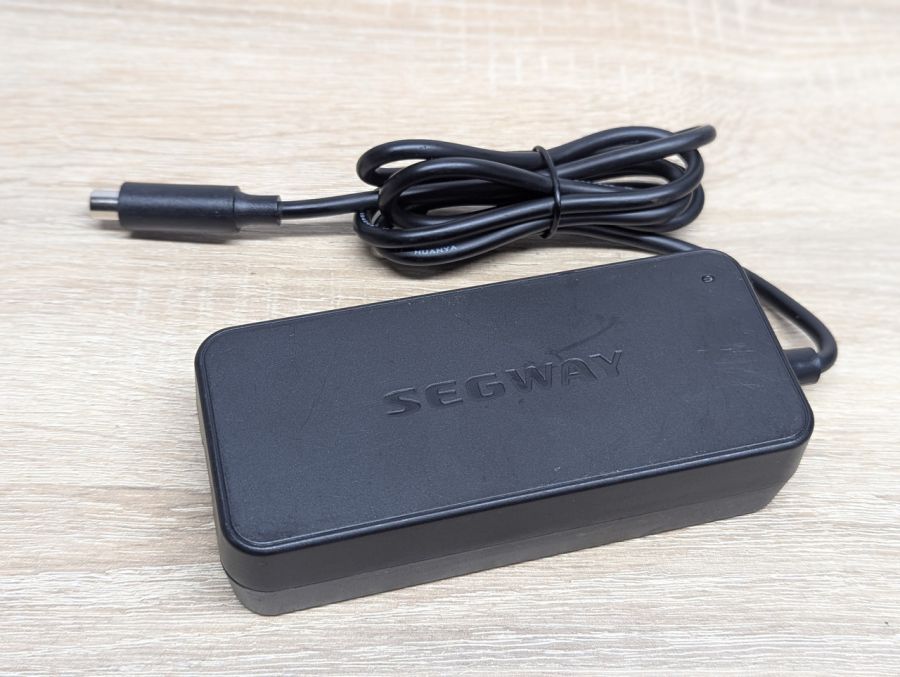 Б/В Блок живлення для електросамокатів Segway Ninebot 71W, 42V,1.7A [ProductHub SKU Segway71W]