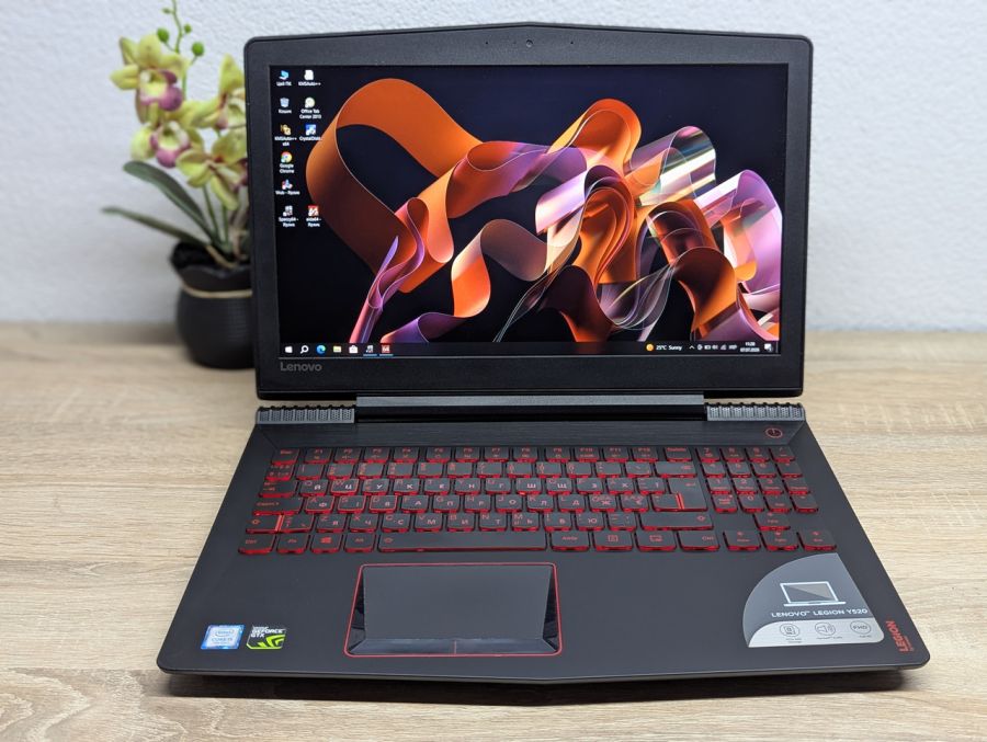 Ноутбук Б/В Lenovo Legion Y520-15IKBN, Intel Core i5-7300HQ, DDR4 16 GB, SSD 512GB, NVIDIA GeForce GTX 1050, 15.6" Full HD [ProductHub SKU L626]