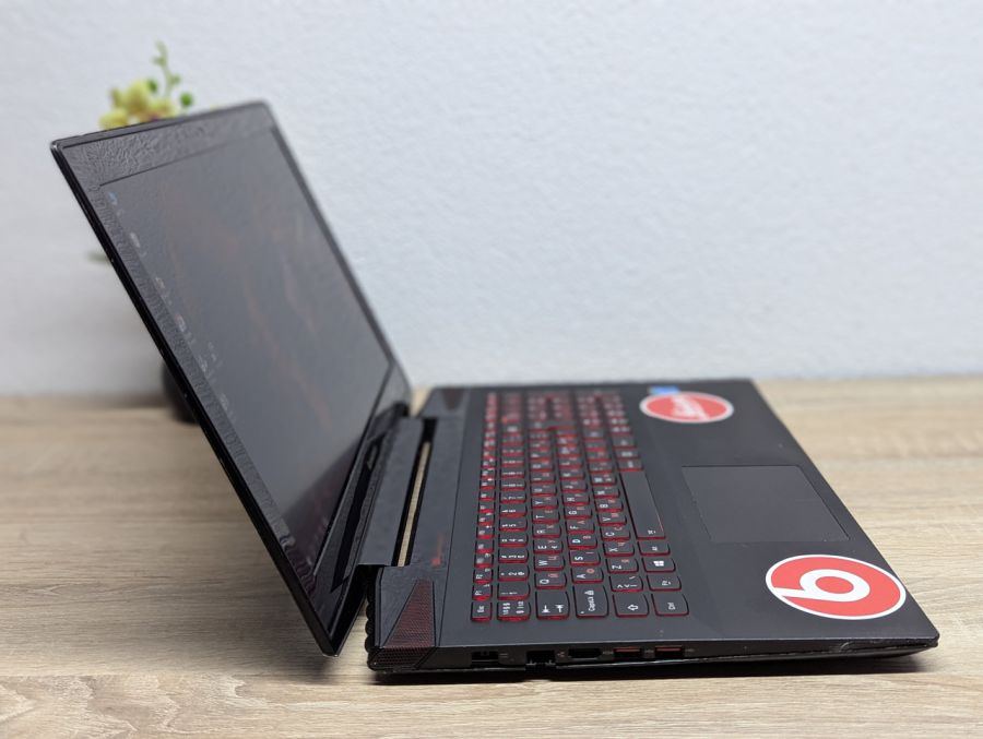 Ноутбук Б/В Lenovo IdeaPad Y50-70, Intel Core i7-4720HQ, DDR3 16 GB, SSD 256GB, NVIDIA GeForce GTX 960M 4Gb, 15.6" Full HD