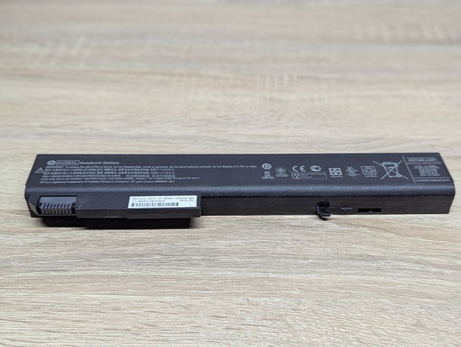 Б/В Оригінальна акумуляторна батарея HP AV08XL [ProductHub SKU AV08XL]
