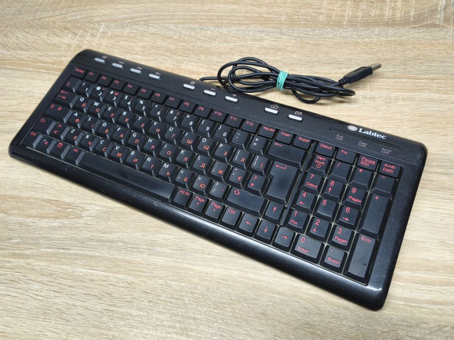 Б/В Дротова клавіатура Labtec Ultra-Flat Keyboard Y-UZ98