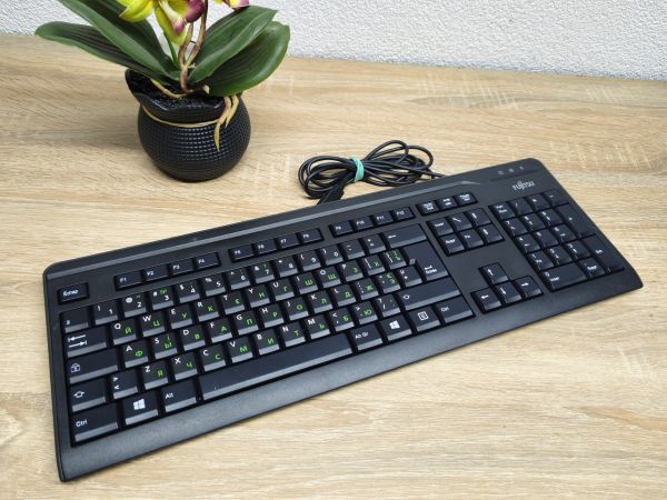 Б/В Дротова клавіатура Fujitsu KB410 K