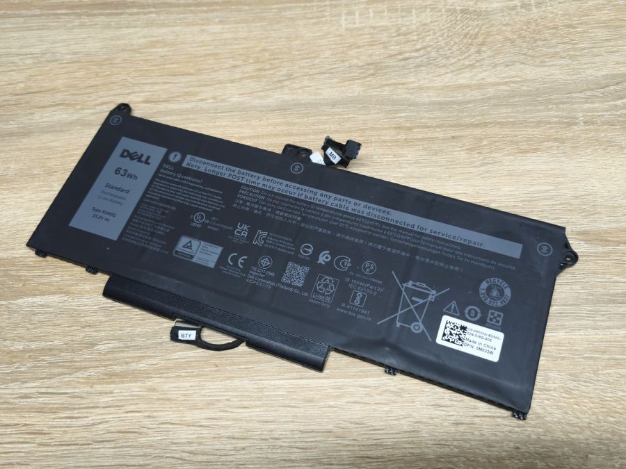 Б/В Оригінальна акумуляторна батарея Dell RJ40G