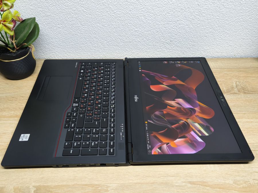 Ноутбук Б/В Fujitsu LifeBook U7510:15 Full HD,Intel Core i5-10310U,8GB DDR4,Intel UHD.SSD 256Gb [ProductHub SKU F261]