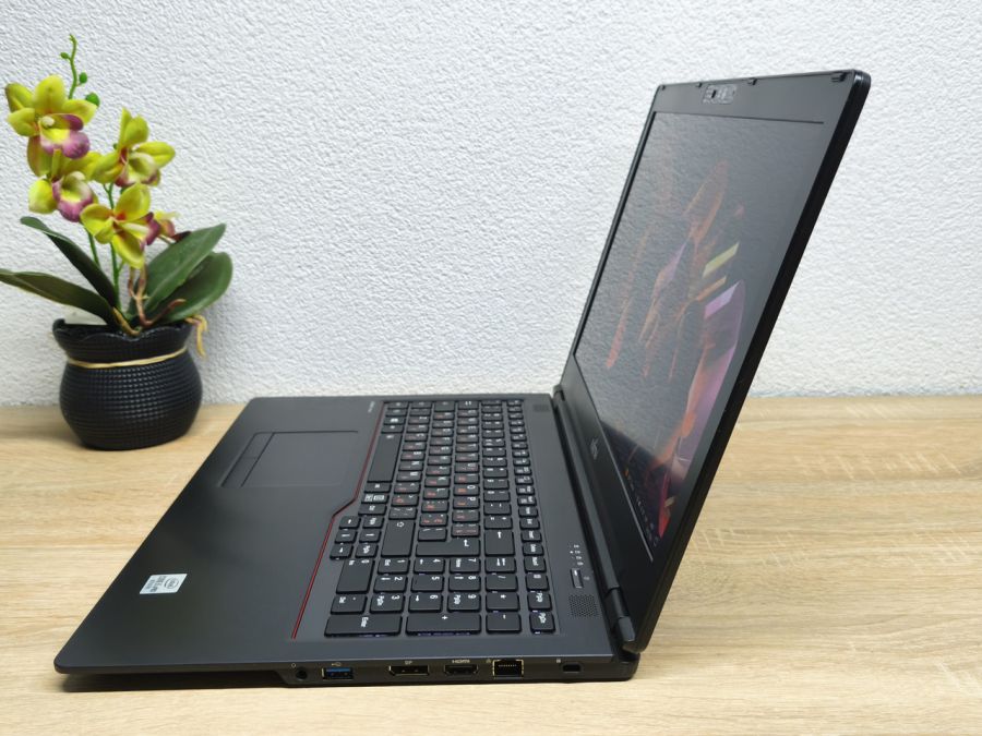 Ноутбук Б/В Fujitsu LifeBook U7510:15 Full HD,Intel Core i5-10310U,8GB DDR4,Intel UHD.SSD 256Gb [ProductHub SKU F261]