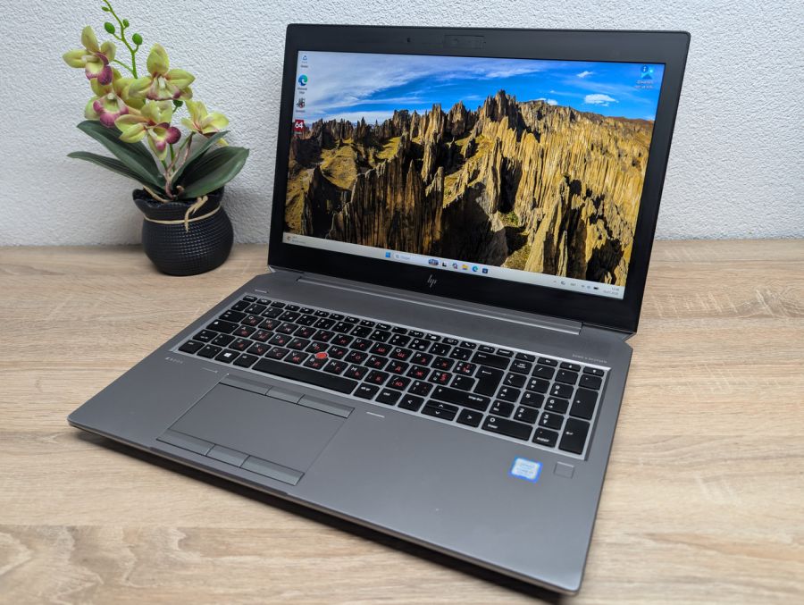 Ноутбук Б/В HP ZBook 15 G5:15.6 Full HD,Core i7-8750H,32ГБ DDR4,Quadro P2000M 4 ГБ,SSD 960Gb