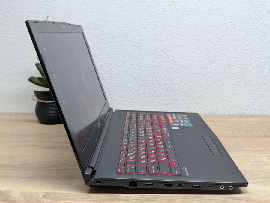 Ноутбук Б/В MSI GP62 MS-16JB:15.6 Full HD,Intel Core i7-7700HQ,16 GB DDR4,NVIDIA GeForse GTX 1060 3Gb,SSD 500Gb