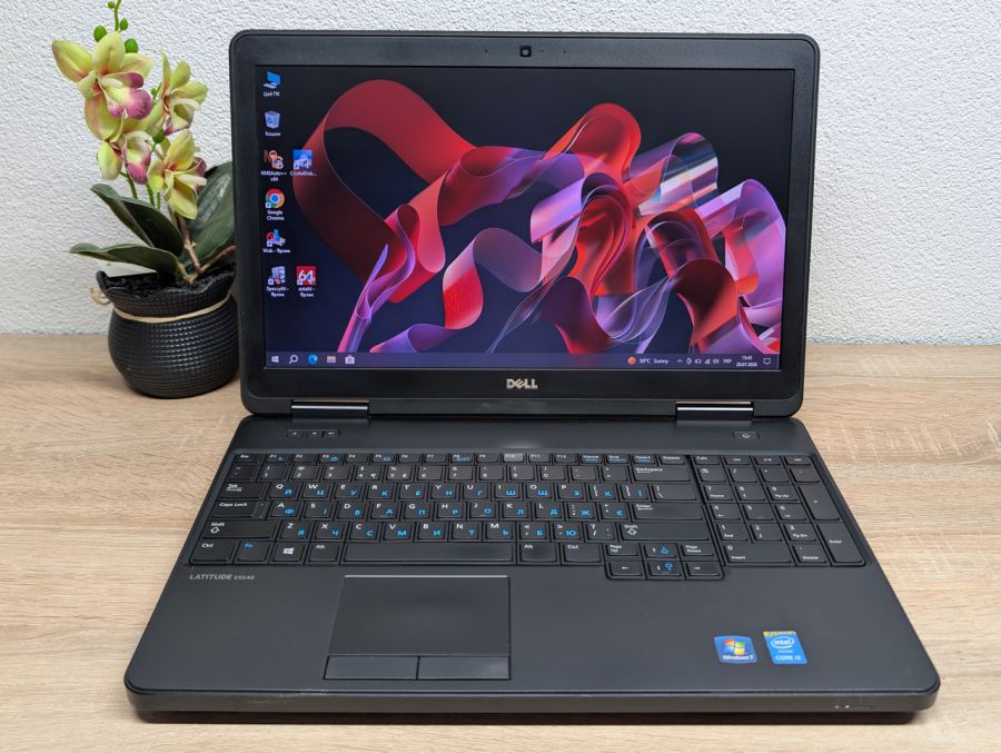 Ноутбук Б/В Dell Latitude E5540, Intel Core i5-4310U, DDR3 8 GB, SSD 128GB, 15.6" Full HD
