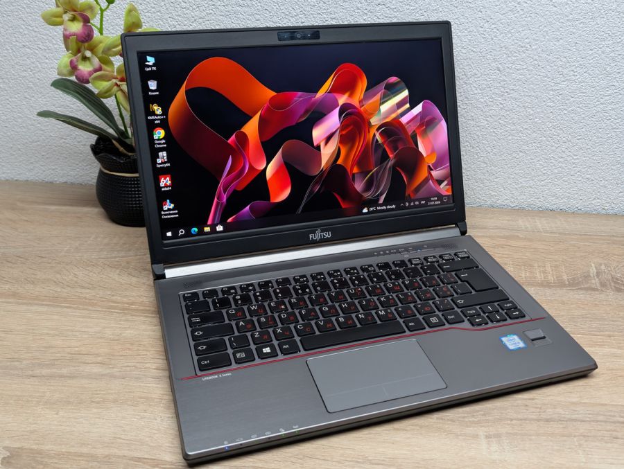 Ноутбук Б/В Fujitsu E746: 14 Full HD Intel Core i5-6200U 8 GB DDR4 240Gb SSD