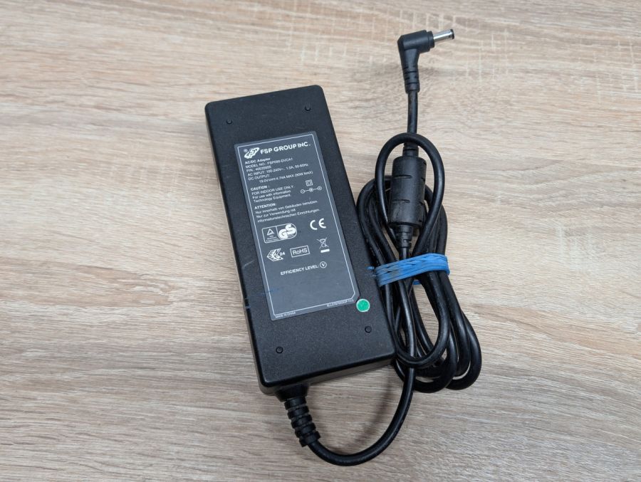 Б/В Блок живлення FSP Group FSP090-DVCA1 90W 19V 4.74A 5.5x2.5мм