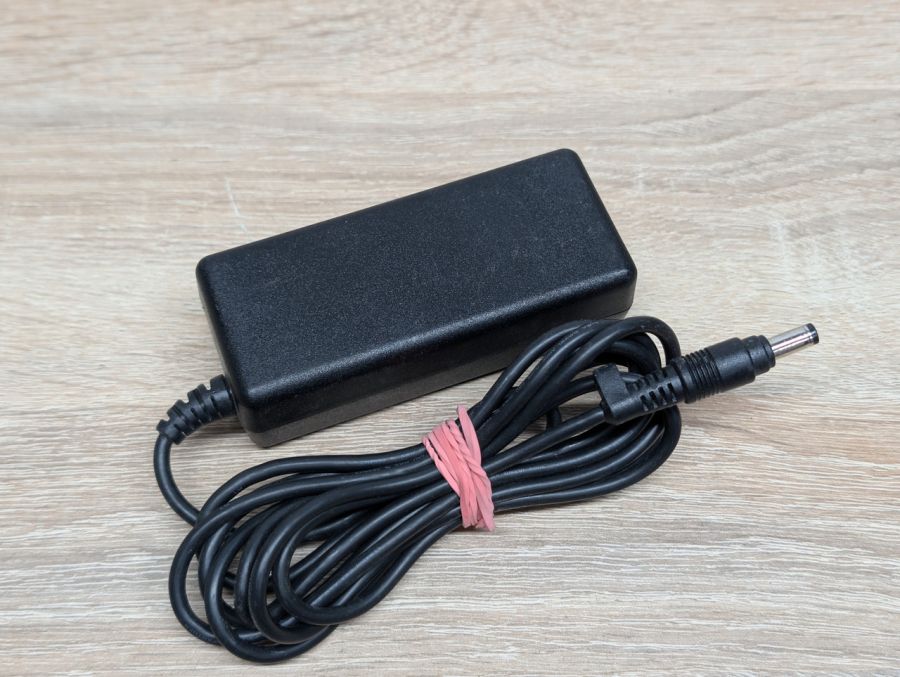 Б/В Блок живлення Сompaq 50W 18.5V 2.7A 5.2x2.5мм