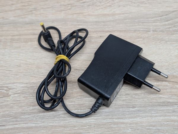 Б/В Блок живлення 5W 5V 1A 4.0 x 1.7 мм