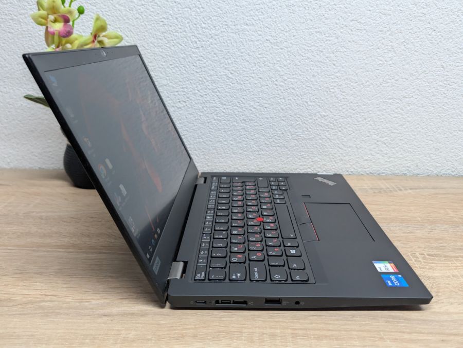 Ноутбук Б/В Lenovo ThinkPad L13:13 Full HD.Intel Core i5-1135G7,8GB DDR4.Intel Iris Xe Graphics SSD 256Gb