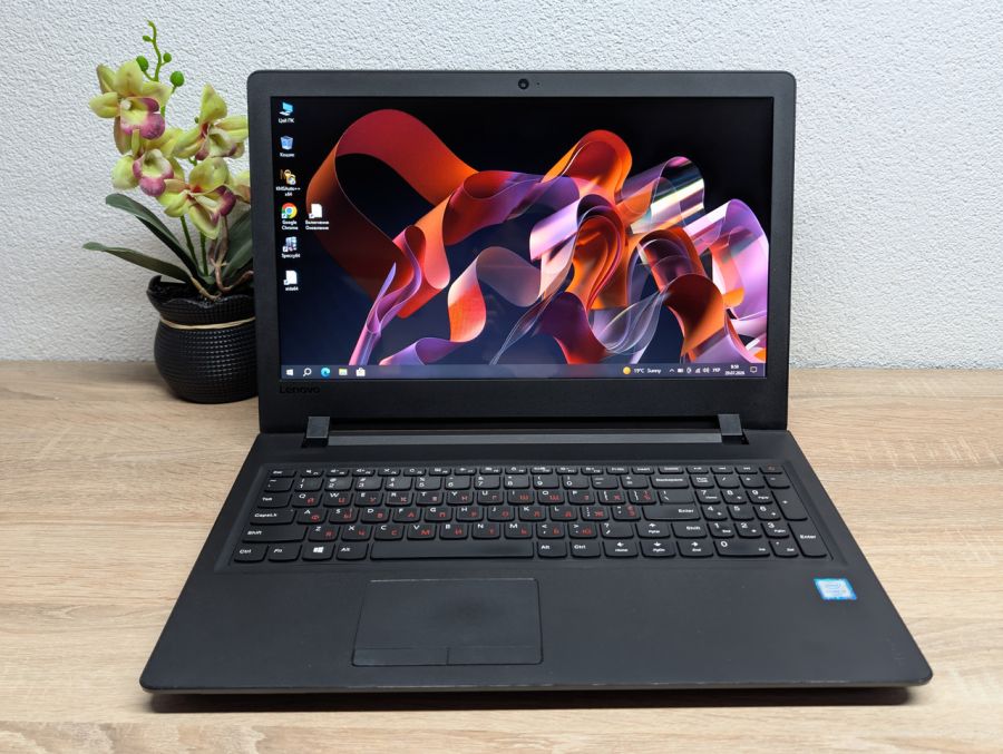 Ноутбук Б/В Lenovo 110-15ISK: 15.6 Intel Core i3-6006U 8 GB DDR4 SSD 128Gb