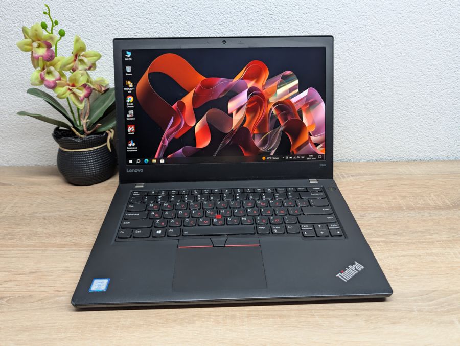 Ноутбук Б/В Lenovo ThinkPad T470: 10 14 Full HD Intel Core i7-7600U 8 GB DDR4 Intel HD Graphics SSD 256