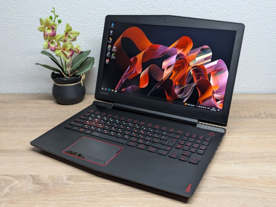 Ноутбук Б/В Lenovo Legion Y520-15IKBN;15.6 Full HD,Core i5-7300HQ,16 GB DDR4, GeForce GTX 1050 2Gb,SSD 256Gb+500Gb HDD