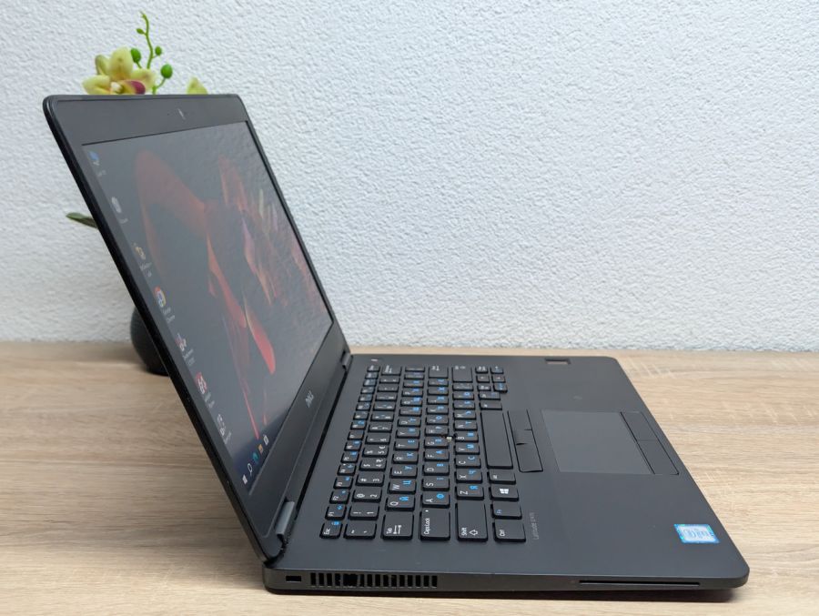Ноутбук Б/В Dell Latitude E7470: 14 Full HD, Intel Core i7-6600U,8 GB DDR4, Intel HD Graphics, SSD 256Gb [ProductHub SKU Dell669]