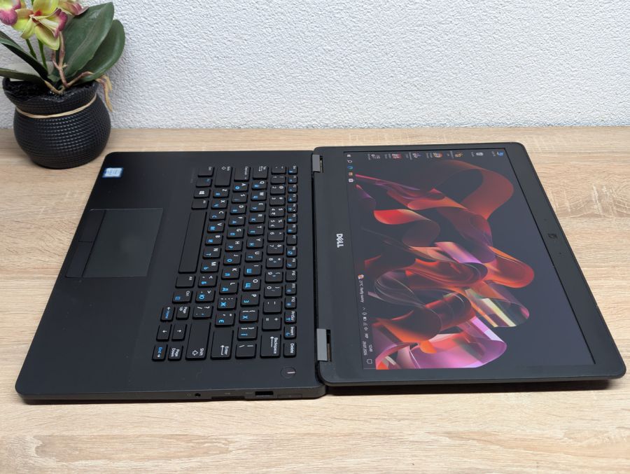 Ноутбук Б/В Dell Latitude E7470, Intel Core i5-6300U, DDR4 8 GB, SSD 128GB, 14" Full HD