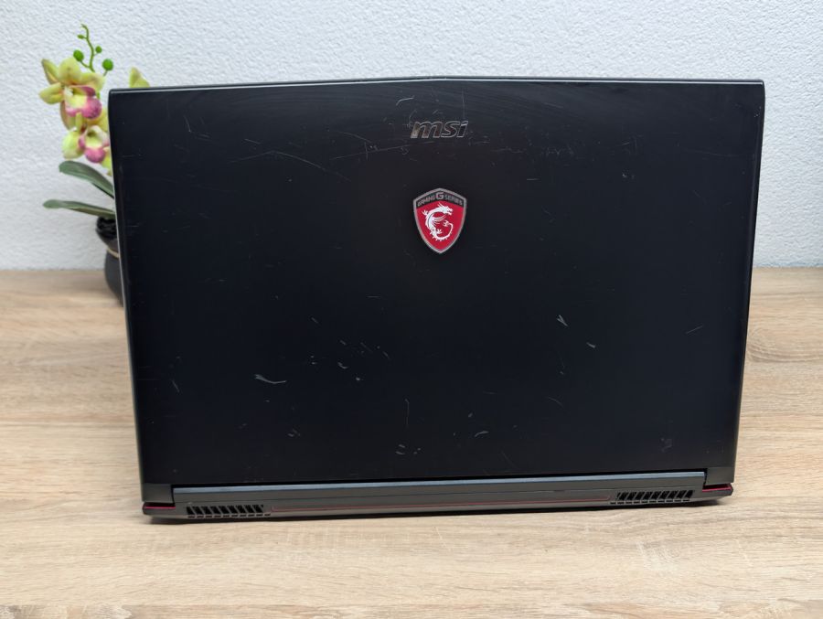 Ноутбук Б/В MSI GP72 6QF:17 Full HD,Intel Core i7-6700HQ,12 GB DDR4,NVIDIA GeForse GTX 960M 2Gb,HDD 320Gb+SSD 128Gb