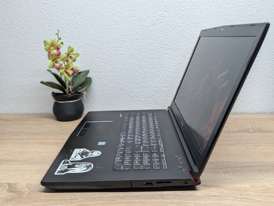 Ноутбук Б/В MSI GP72 6QF:17 Full HD,Intel Core i7-6700HQ,12 GB DDR4,NVIDIA GeForse GTX 960M 2Gb,HDD 320Gb+SSD 128Gb