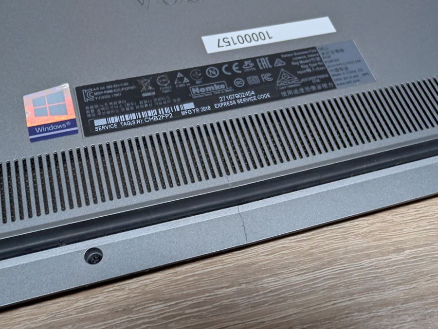 Б/В Піддон для ноутбука Dell Vostro 15 5568