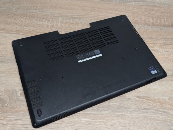 Б/В Cервісна кришка для ноутбука Dell Latitude E5570