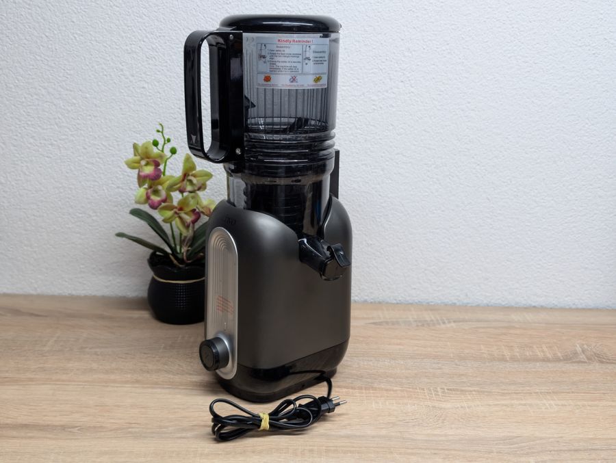 Б/В Соковижималка Zachvo MP-802M Slow Juicer
