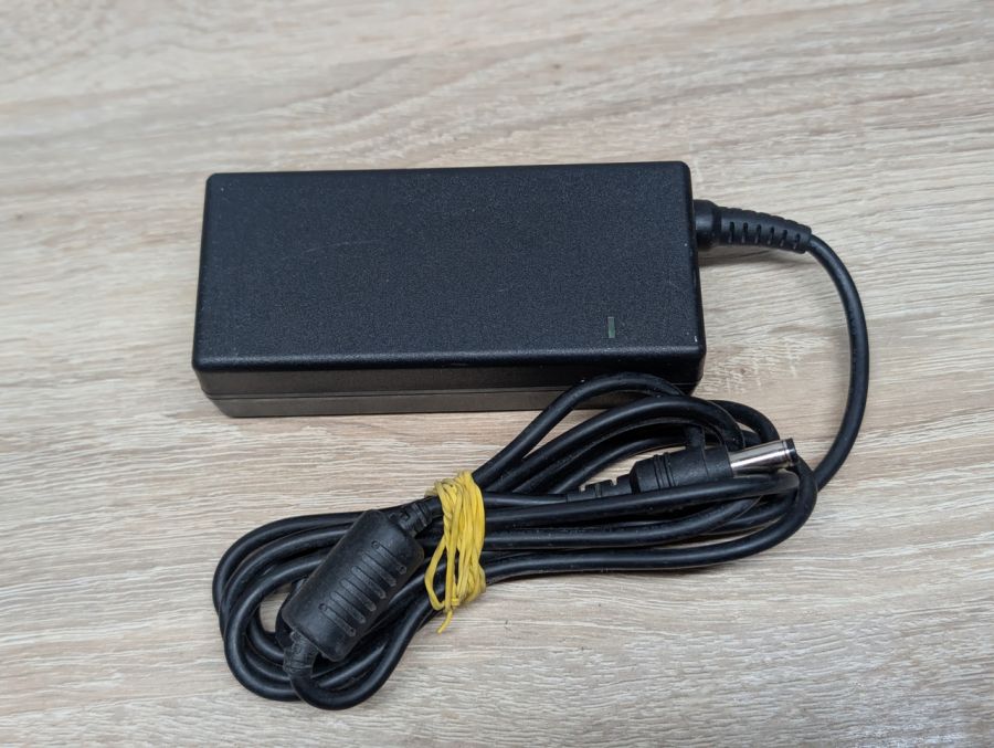 Б/В Бок живлення Liteon PA-1650-68 65W 19V 3.42A 5.5 х 2.5 мм [ProductHub SKU 1650\5.5 х 2.5]