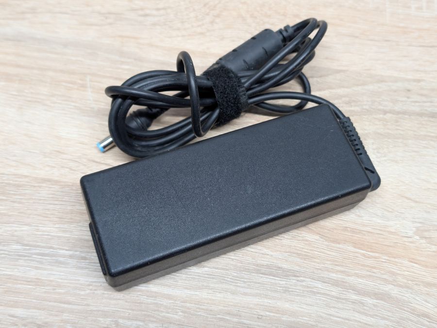 Б/В Блок живлення Liteon PA-1900-32 90W 19V 4.74A 5.5 x 2.5мм