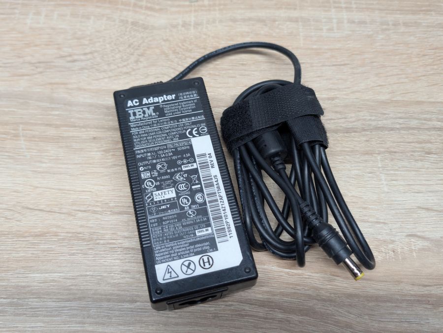 Б/В Блок живлення IBM 72W 16V 4.5A 5.5 х 2.5 мм [ProductHub SKU 92P1014]