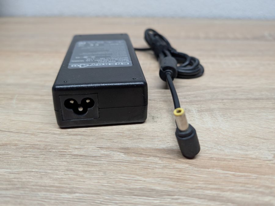 Б/В Блок живлення Energy4U 90W 19V 4.74A 5.5 х 2.5 мм