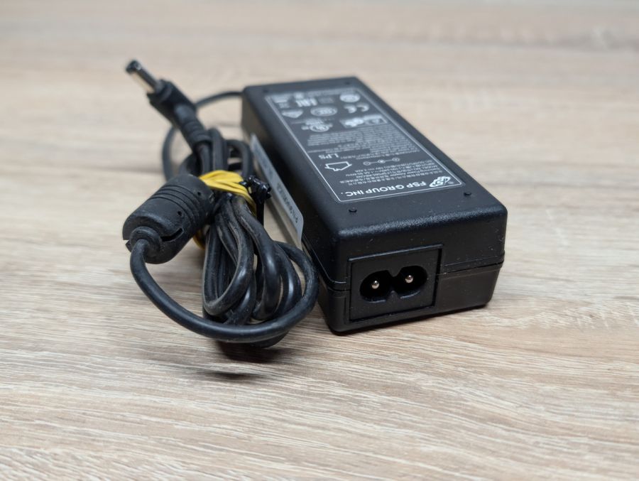 Б/В Блок живлення FSP Group 65W 19V 3.42A 5.5 х 2.5 мм [ProductHub SKU REBN2]