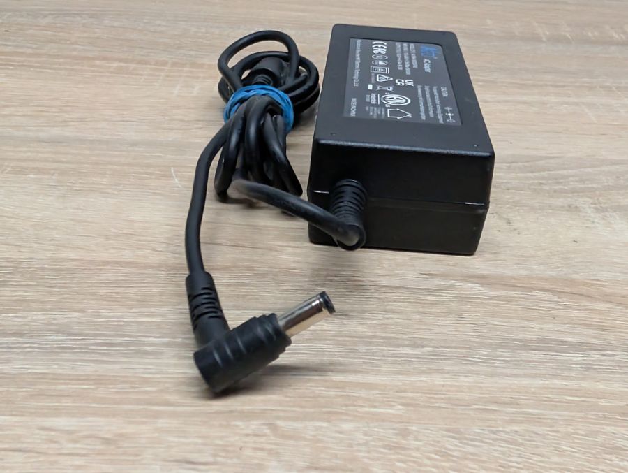 Б/В Блок живлення KFD 90W 19V 4.74A 5.5 х 2.5 мм [ProductHub SKU 190004740]