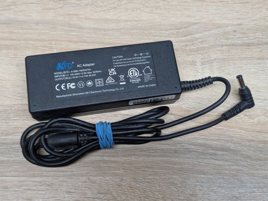 Б/В Блок живлення KFD 90W 19V 4.74A 5.5 х 2.5 мм [ProductHub SKU 190004740]