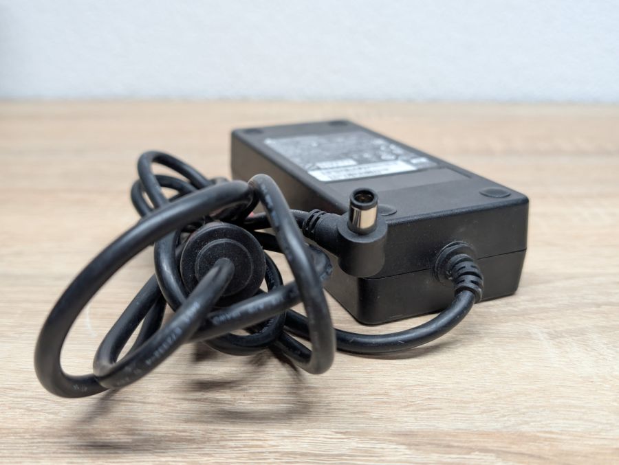 Б/В Блок живлення Delta Electronics 44W 48V 0.917A 7.4 x 5.0 мм [ProductHub SKU EADP-48EB B]