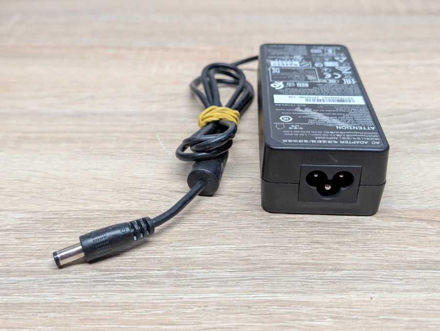 Б/В Блок живлення 65W 20V 3.25A 5.5 x 2.5 мм [ProductHub SKU ADPC2065]