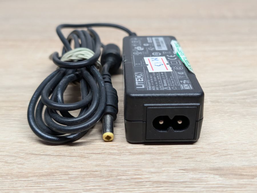Б/В Блок живлення Lite-On 40W 19V 2.1A 5.5 x 2.5 мм